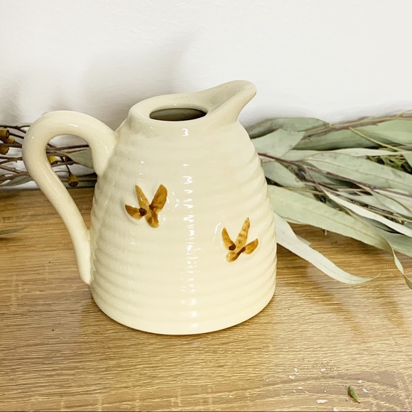 Vintage Bee Skep Hive Shaped Pitcher Small Vase - Picture 2 of 8